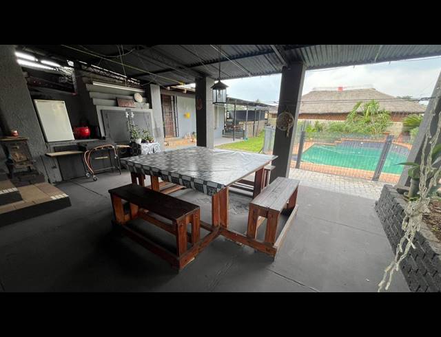 4 BEDROOM HOUSE FOR SALE IN FLORENTIA